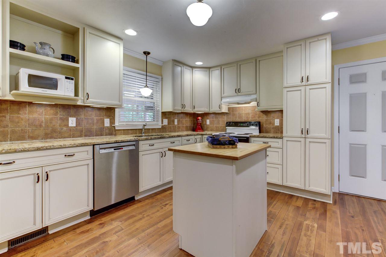 1207 Kingston Ridge Road Cary, NC 27511 - Photo 9 of 30