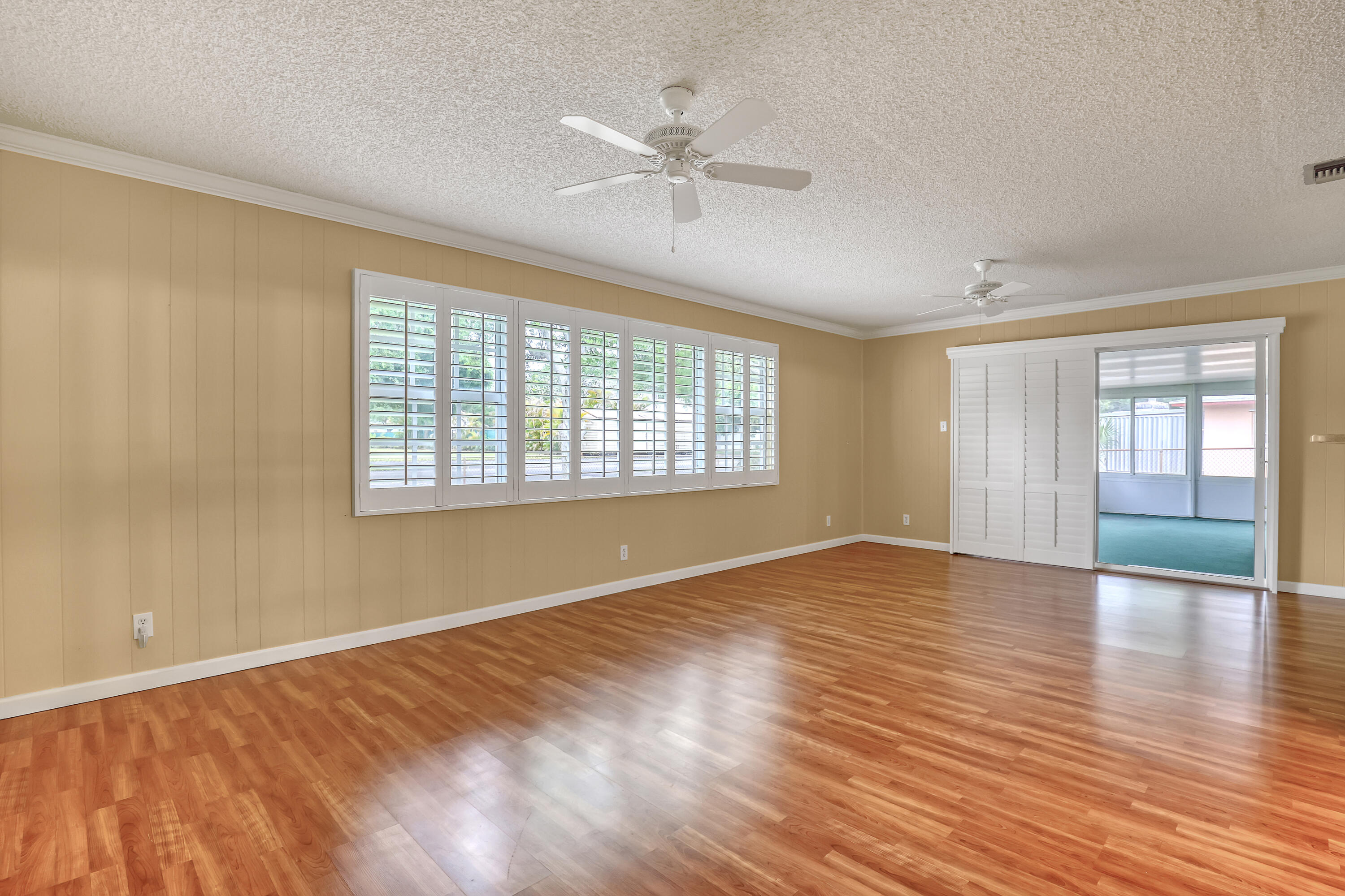 24 Pinetree Circle Tequesta, FL 33469 - Photo 12 of 39 24 Pinetree (13)