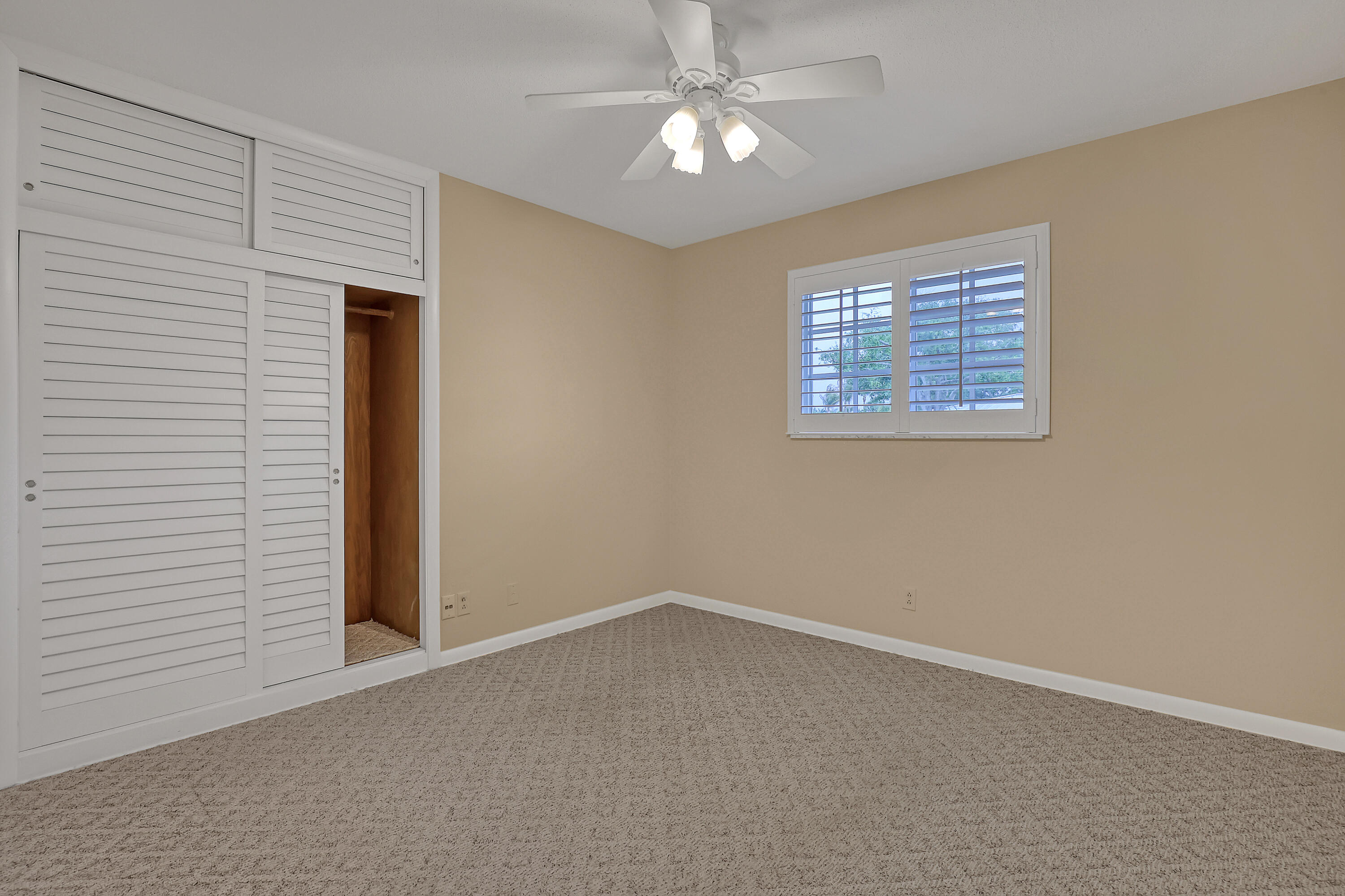 24 Pinetree Circle Tequesta, FL 33469 - Photo 22 of 39 24 Pinetree (23)