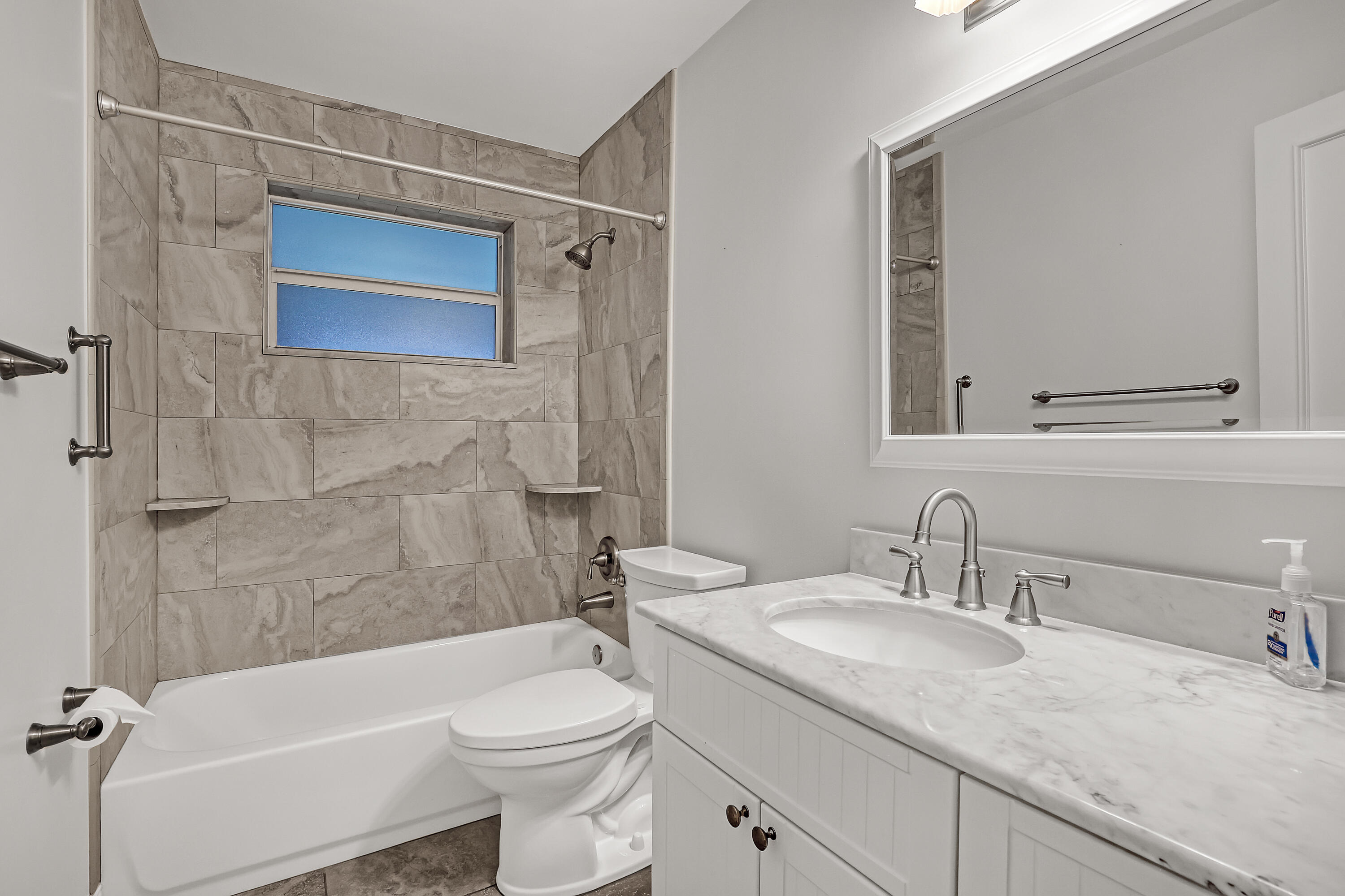 24 Pinetree Circle Tequesta, FL 33469 - Photo 24 of 39 24 Pinetree (25)