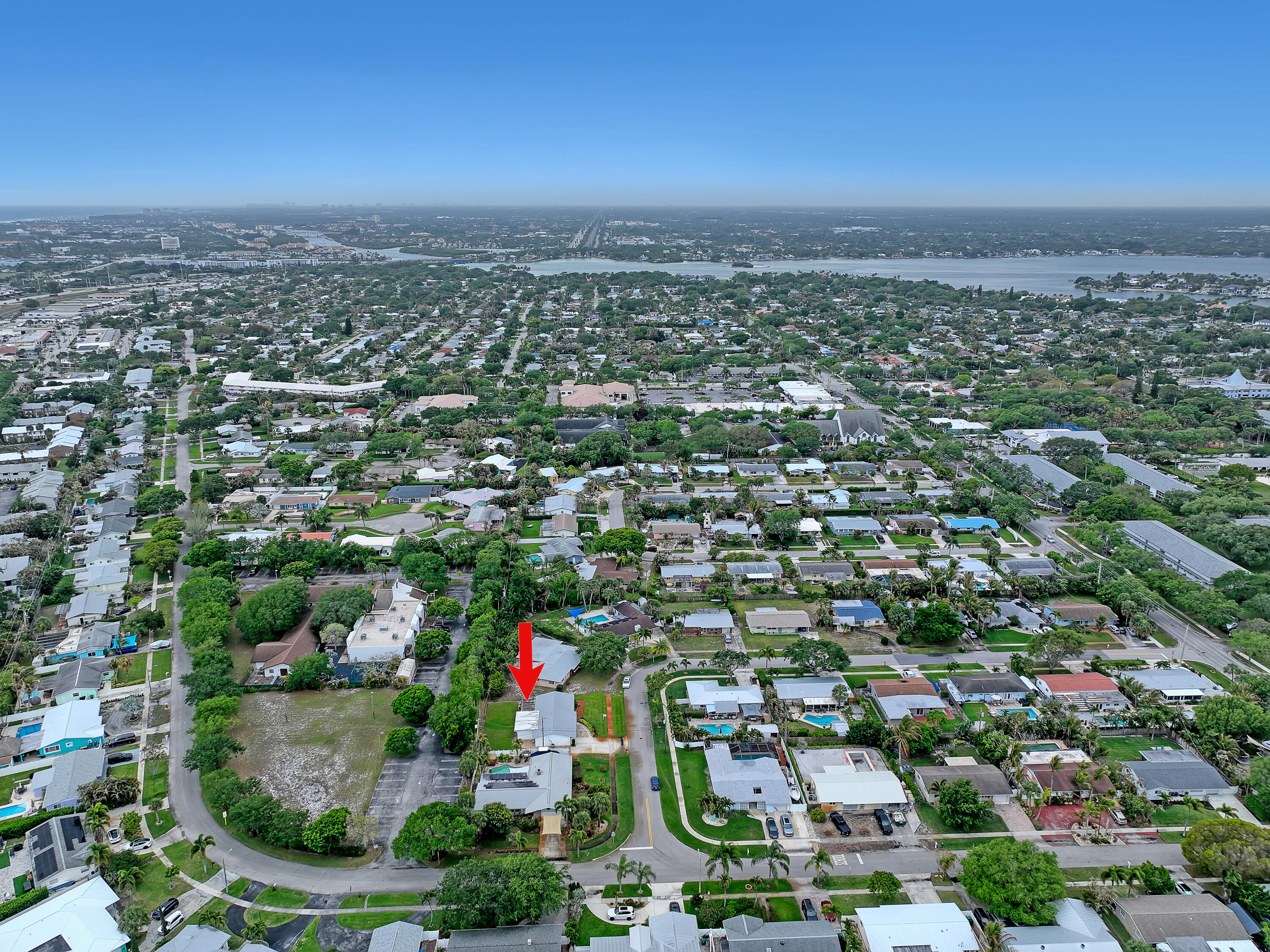 24 Pinetree Circle Tequesta, FL 33469 - Photo 39 of 39 24 Pinetree (40)e