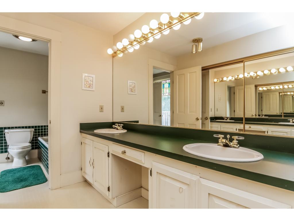 177 Bedford Road New Boston, NH 03070 - Photo 16 of 35 Gallery Image 16