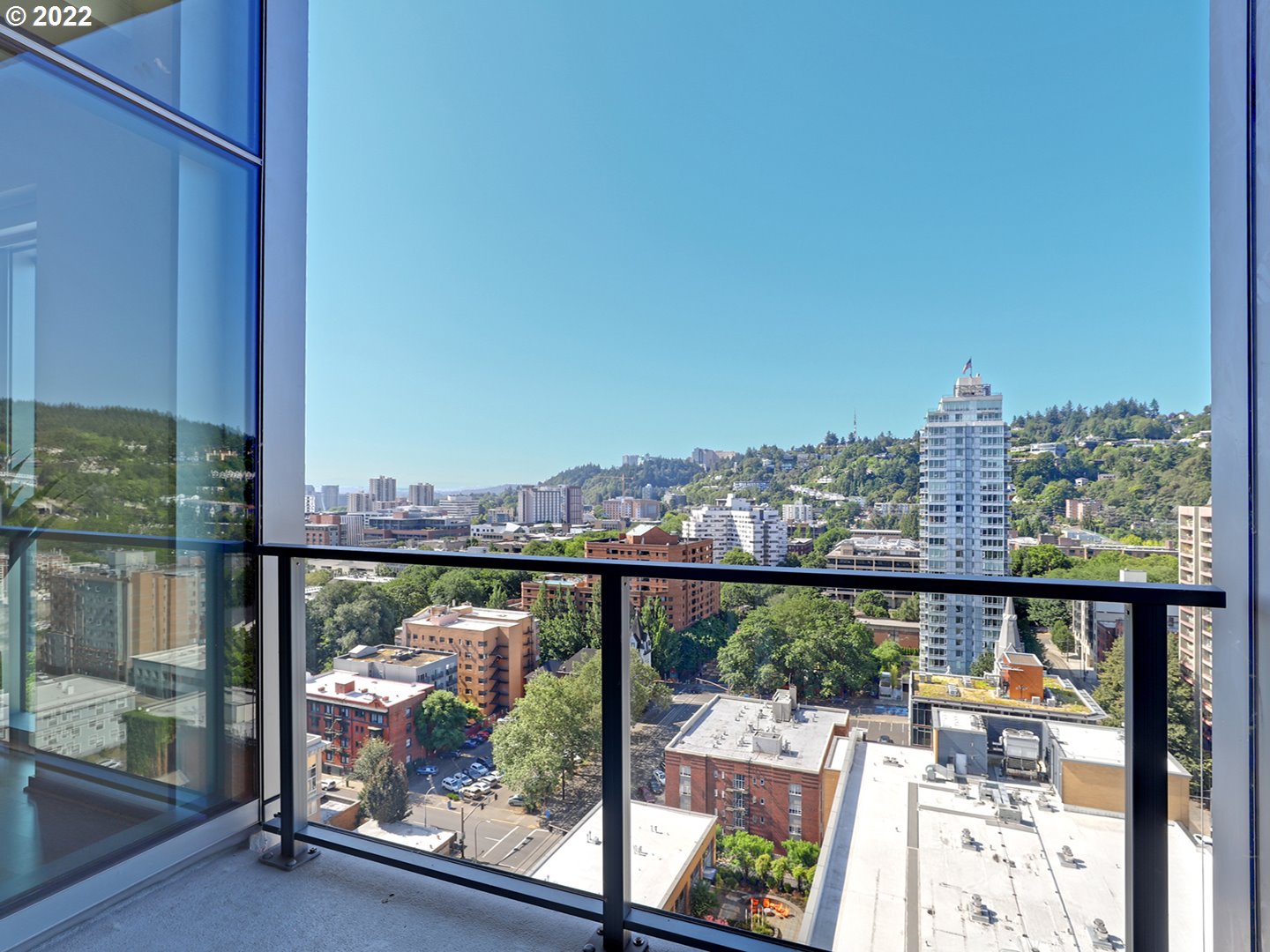 1221 Southwest 10th Avenue, Unit 1804 Portland, OR 97205 - Photo 25 of 32