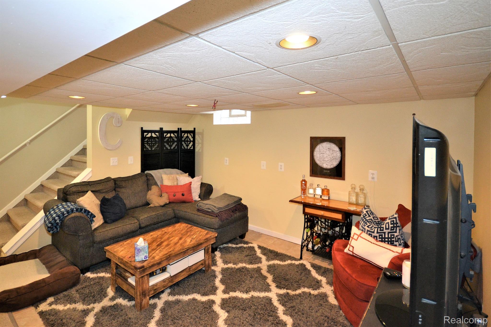 827 Princeton Road Berkley, MI 48072 - Photo 18 of 27 Basement Family Room