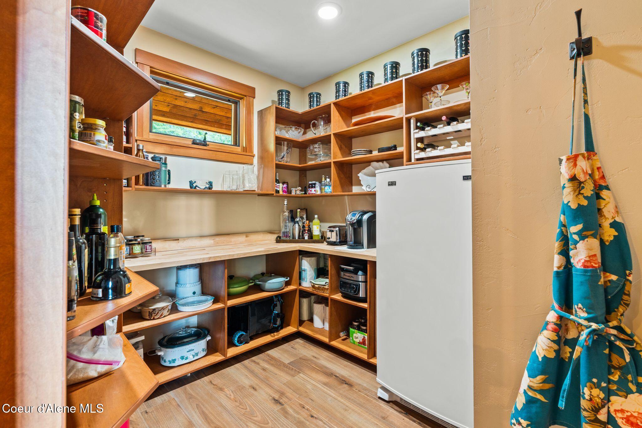 294 Rincon Drive Sandpoint, ID 83864 - Photo 22 of 96 Large Walk-in Pantry