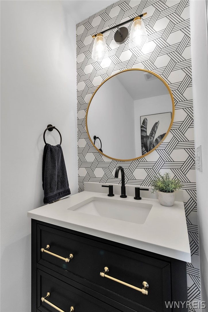 2 Magrum Lane Lancaster, NY 14086 - Photo 8 of 32