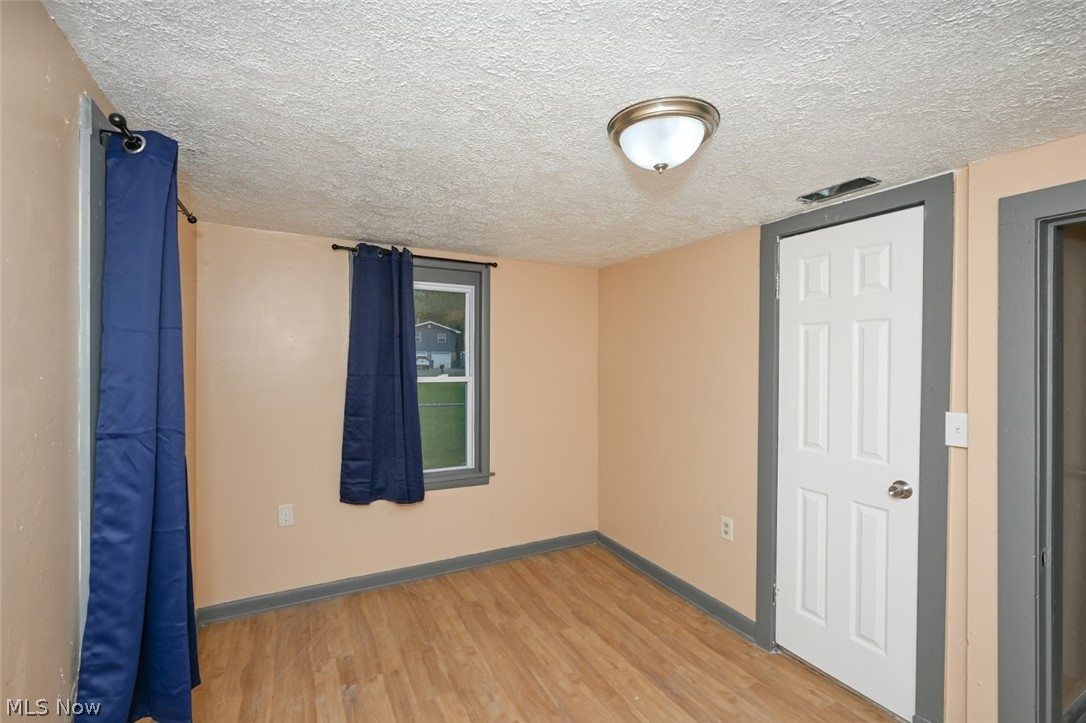 916 Abington Road Akron, OH 44312 - Photo 17 of 27