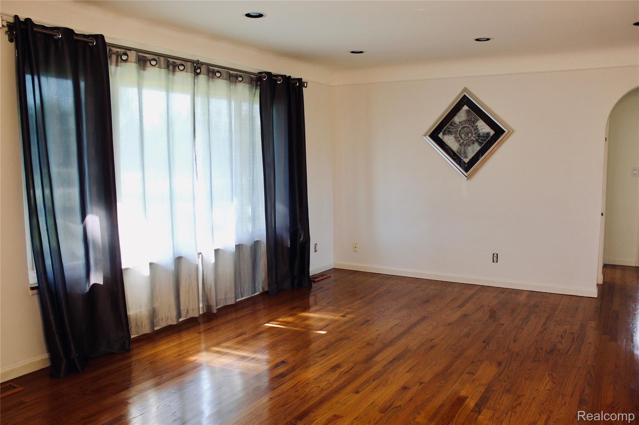 36380 Ryan Road Sterling Heights, MI 48310 - Photo 35 of 48 IMG_0239.jpg