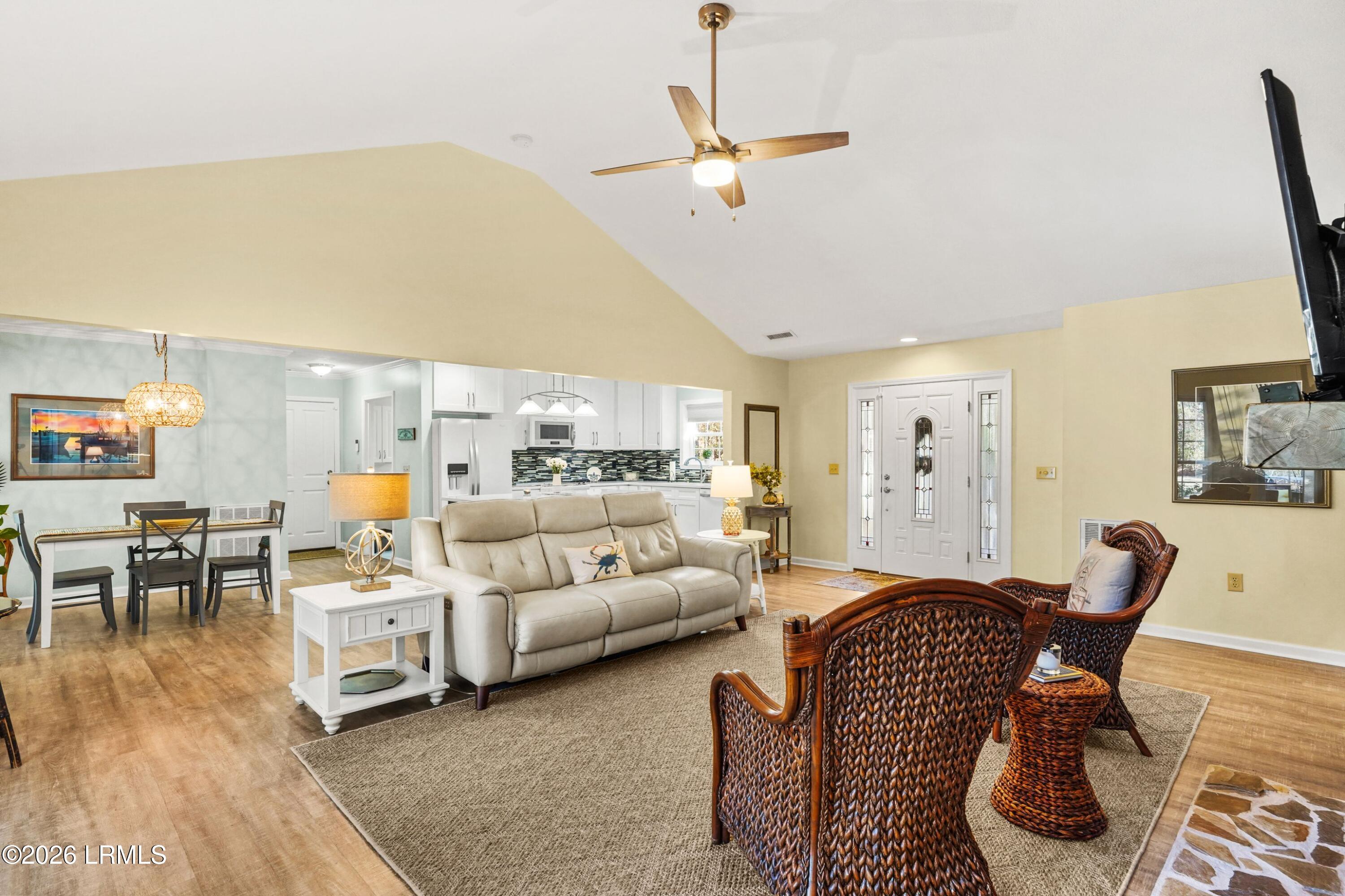 561 Sams Point Road Beaufort, SC 29907 - Photo 13 of 44 LIVING AREA