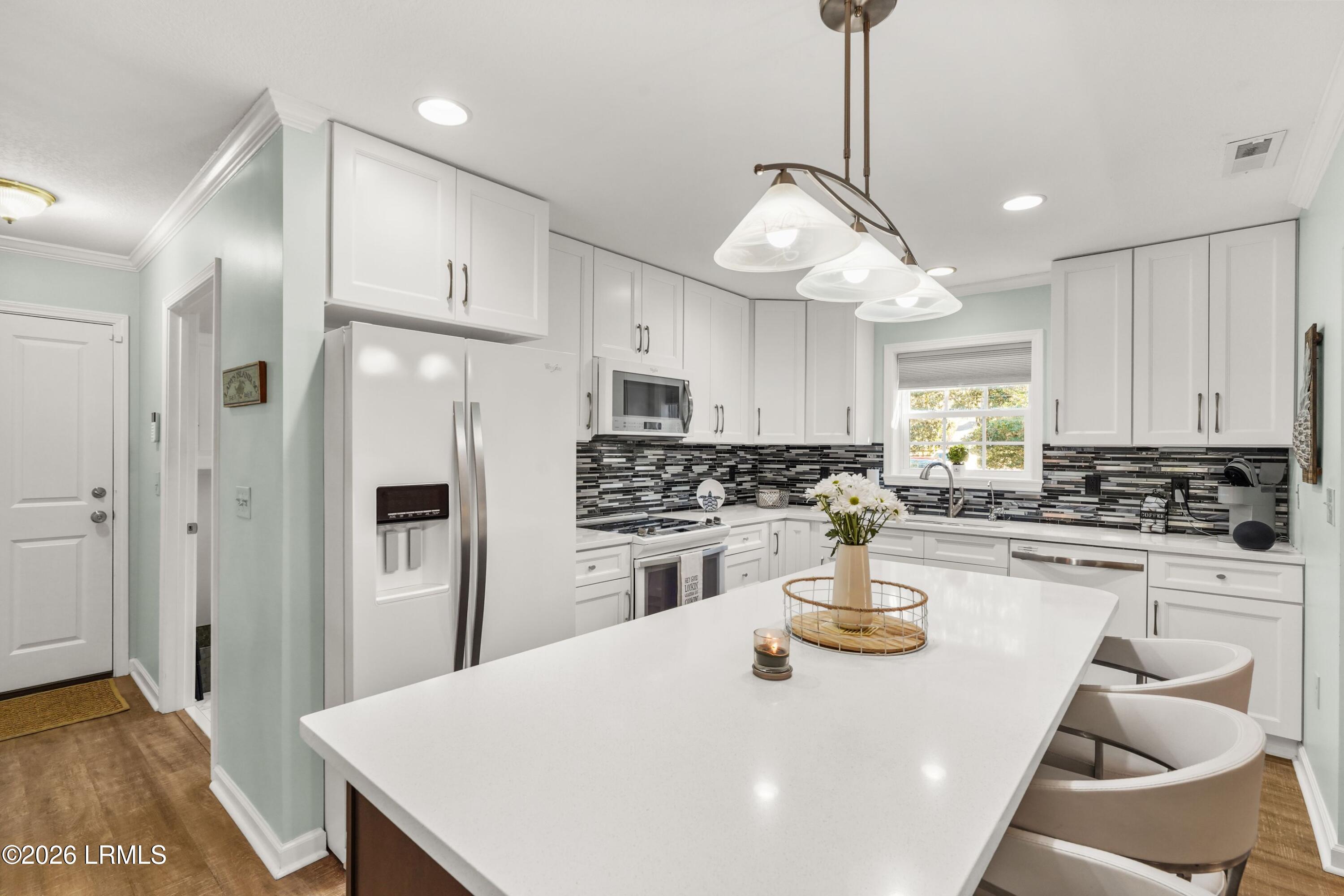 561 Sams Point Road Beaufort, SC 29907 - Photo 17 of 44 KITCHEN ISLAND- WHIRPOOL APPLAINCES
