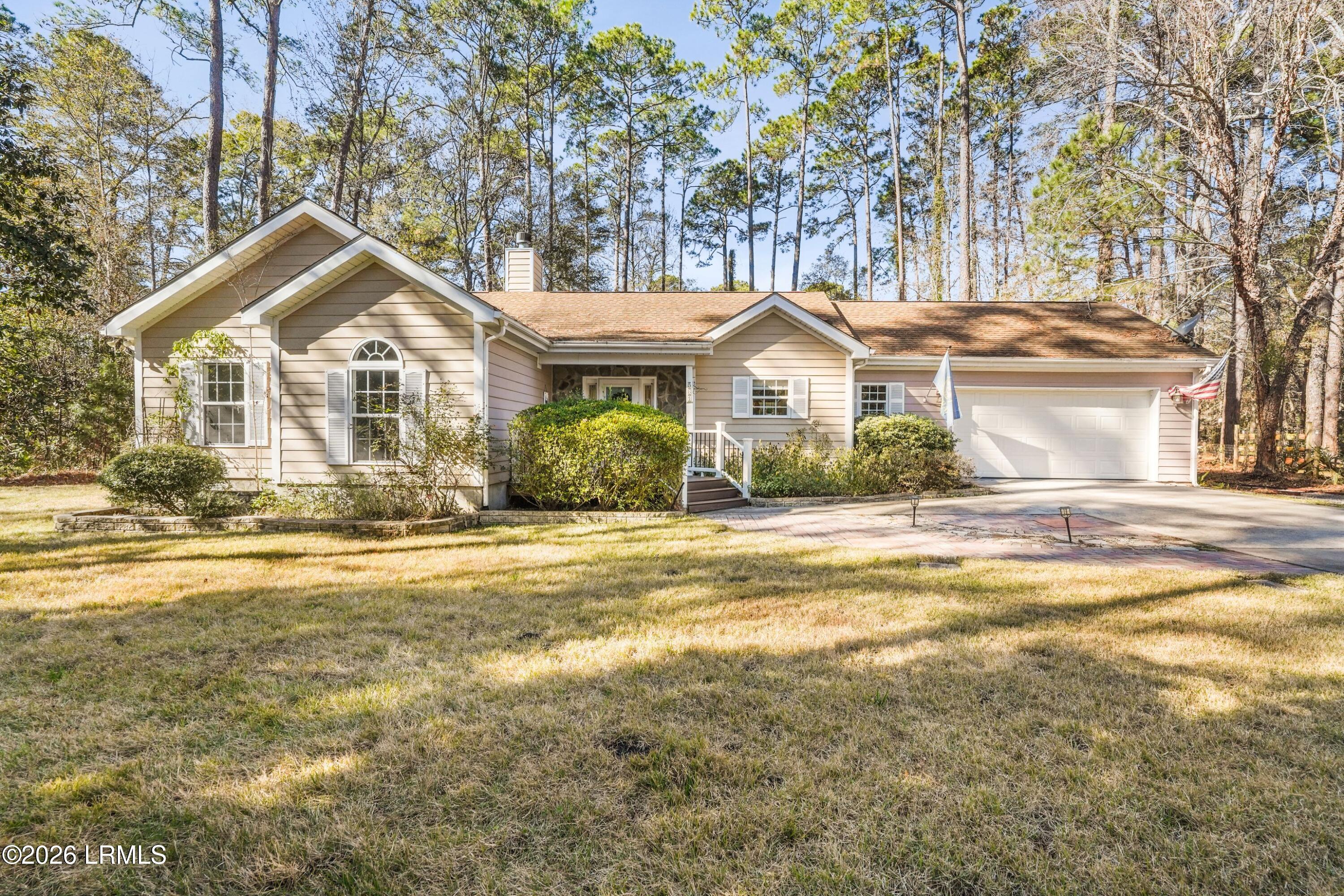 561 Sams Point Road Beaufort, SC 29907 - Photo 2 of 44 FRONT OF HOME