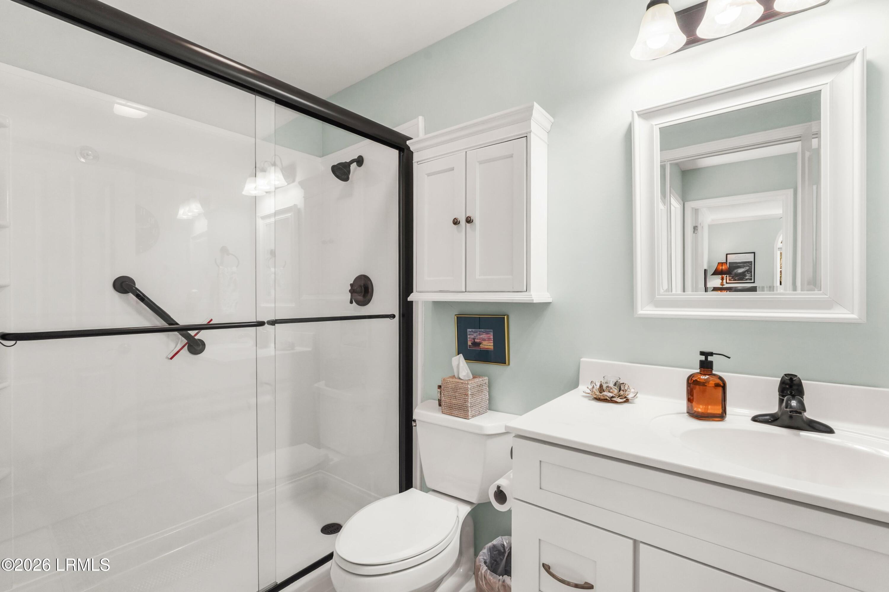 561 Sams Point Road Beaufort, SC 29907 - Photo 34 of 44 GUEST FULL BATH