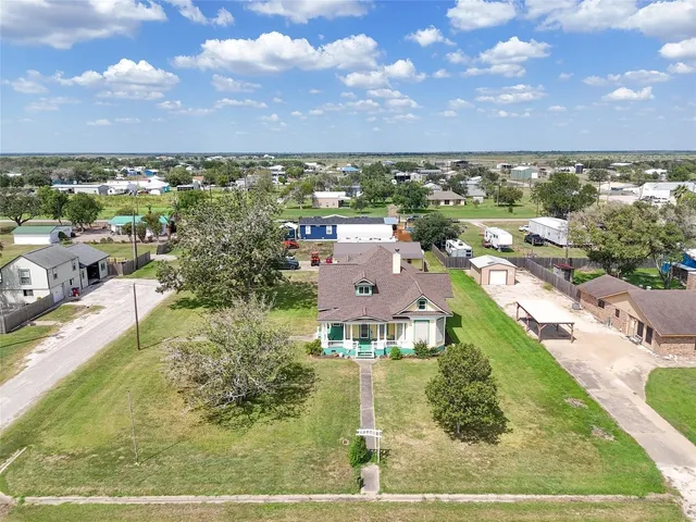 $2,500 | 570 Wightman Street, Matagorda, TX 77457