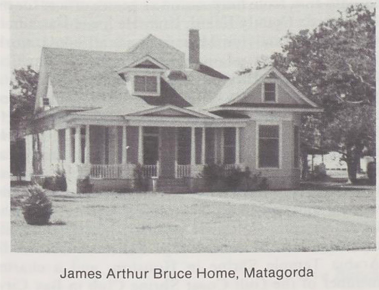 570 Wightman Street Matagorda, TX 77457 - Photo 3 of 29 a front view of a house with a yard