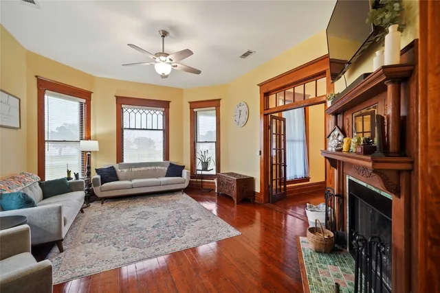 $2,500 | 570 Wightman Street, Matagorda, TX 77457