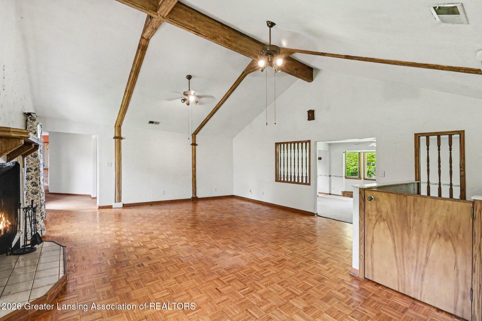 12092 Rupp Road Grand Ledge, MI 48837 - Photo 4 of 23 005_file_4354
