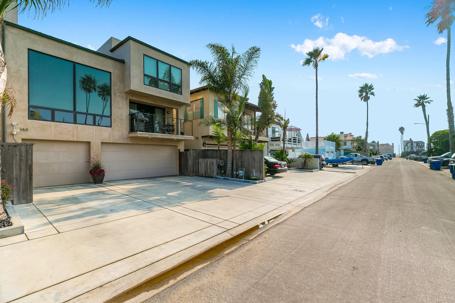 144 Pasadena Avenue Oxnard, CA 93035 - Photo 2 of 42 a view of multiple houses with a street