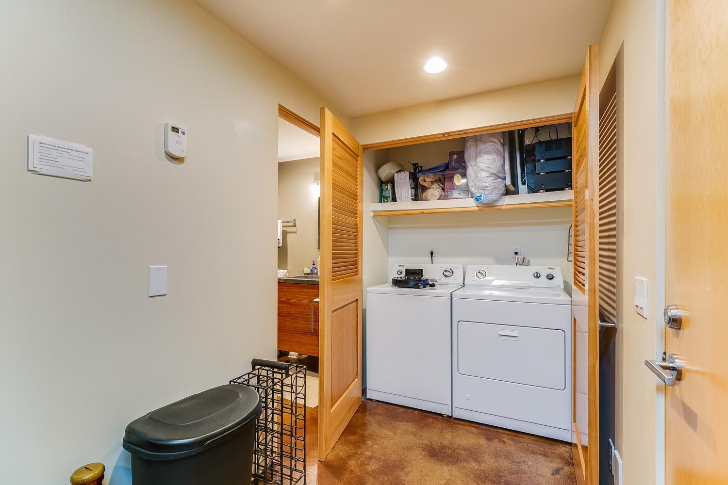 144 Pasadena Avenue Oxnard, CA 93035 - Photo 36 of 42 a view of bathroom