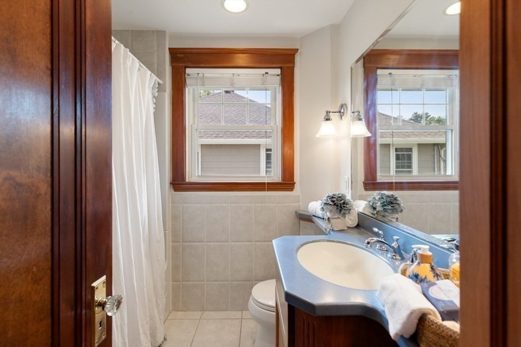 8 Berkeley Street Reading, MA 01867 - Photo 28 of 32