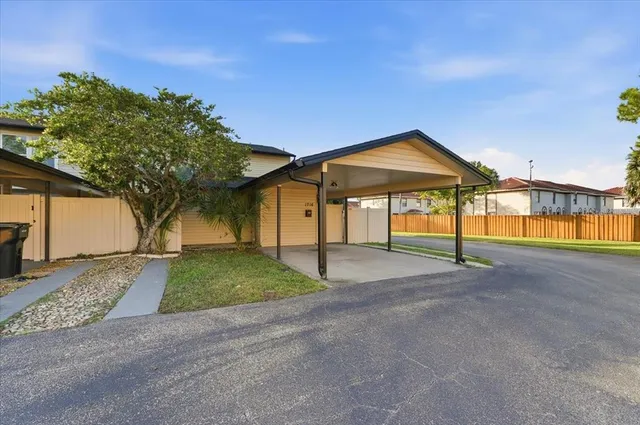 $215,000 | 1716 Lafayette Court, Unit 1716, Orlando, FL 32807