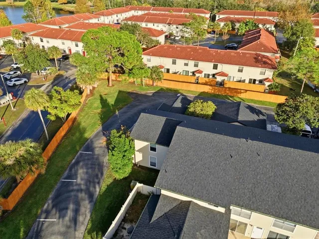 $215,000 | 1716 Lafayette Court, Unit 1716, Orlando, FL 32807