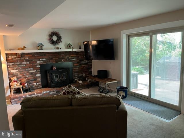 985 North Beecham Road Williamstown, NJ 08094 - Photo 3 of 33 Spacious Family Room