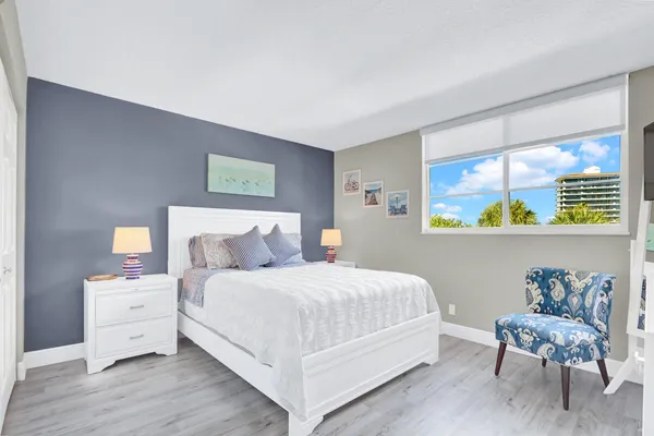 $629,000 | 630 Ocean Drive, Unit 407, Juno Beach, FL 33408