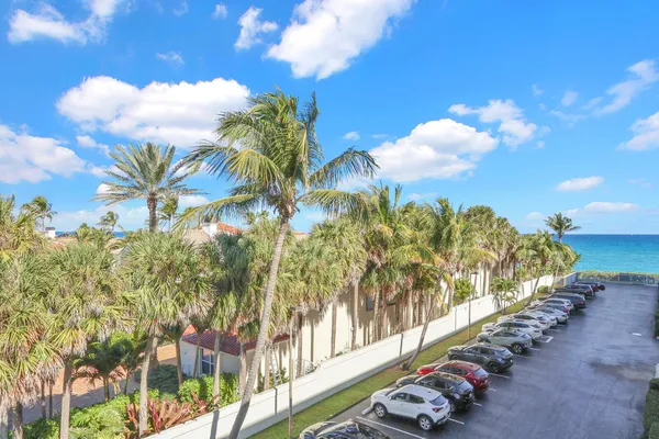$629,000 | 630 Ocean Drive, Unit 407, Juno Beach, FL 33408