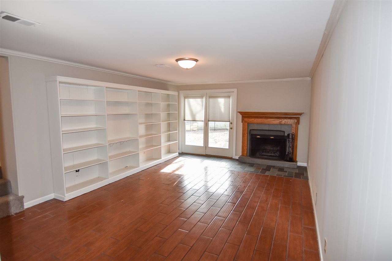7320 Middle Mt Vernon Road Evansville, IN 47712 - Photo 11 of 32 Gallery Image 11
