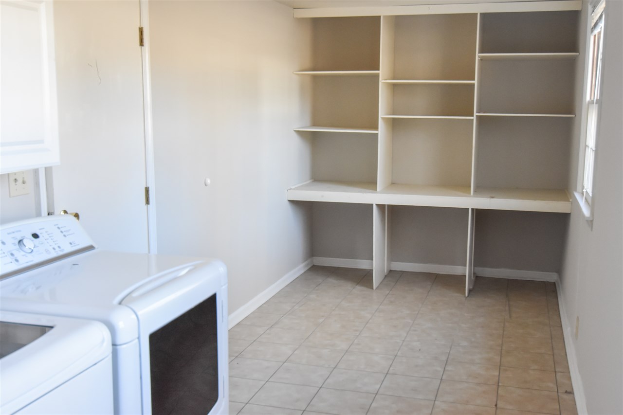 7320 Middle Mt Vernon Road Evansville, IN 47712 - Photo 13 of 32 Gallery Image 13