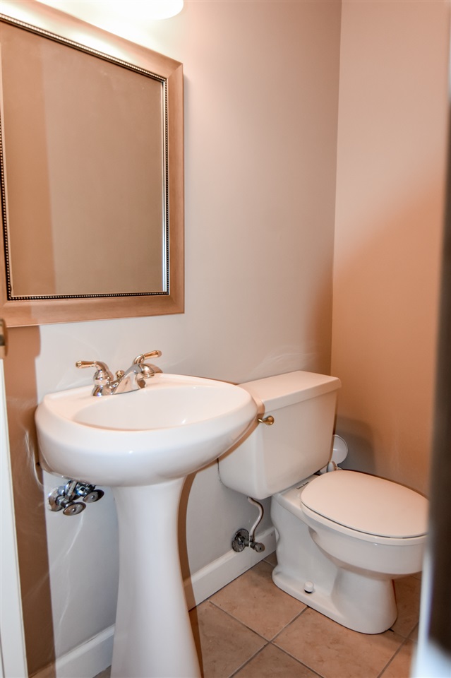 7320 Middle Mt Vernon Road Evansville, IN 47712 - Photo 14 of 32 Gallery Image 14