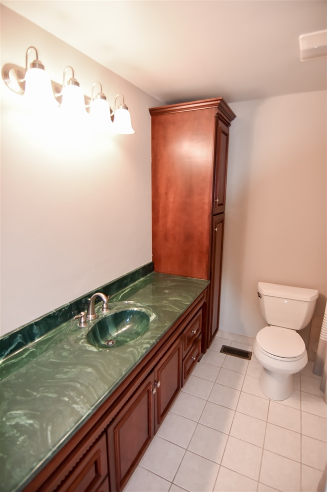 7320 Middle Mt Vernon Road Evansville, IN 47712 - Photo 23 of 32 Gallery Image 23