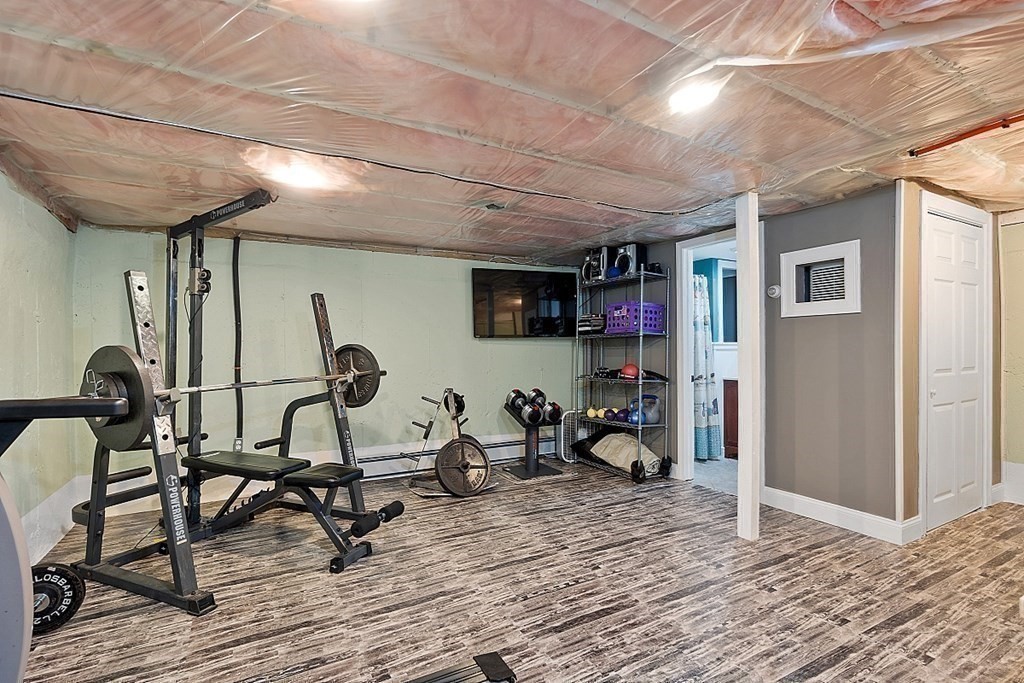 273 Whalom Road Lunenburg, MA 01462 - Photo 14 of 42 Gallery Image 14