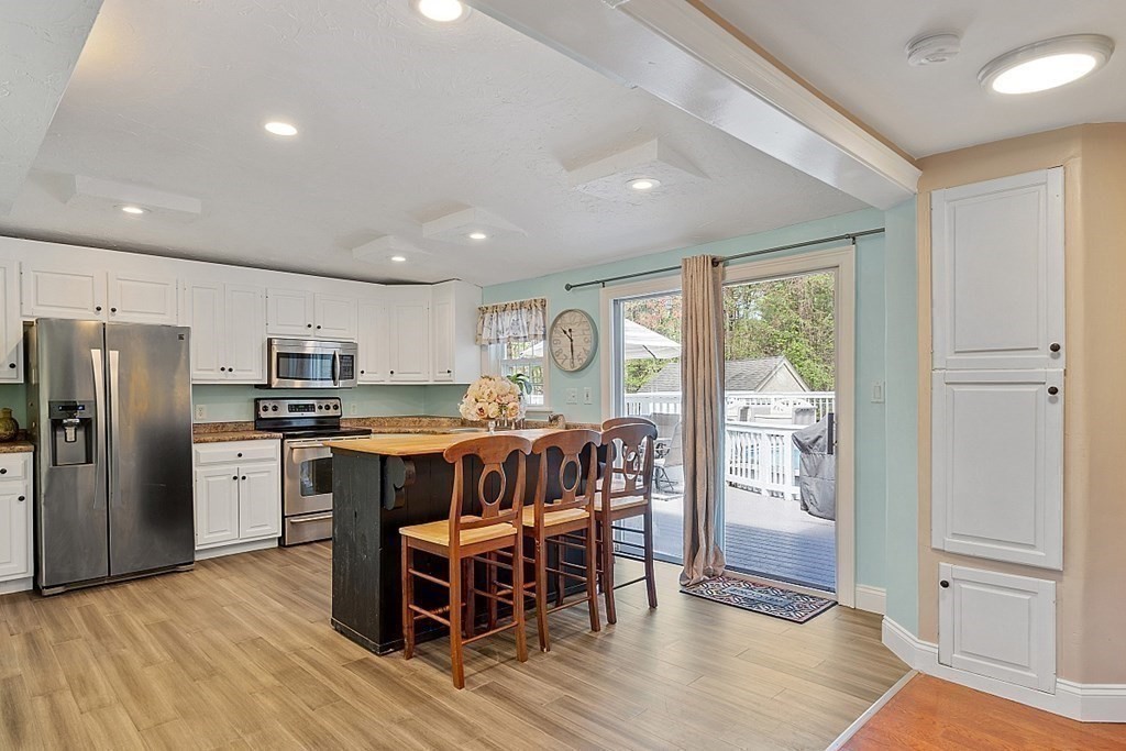 273 Whalom Road Lunenburg, MA 01462 - Photo 3 of 42 Gallery Image 3