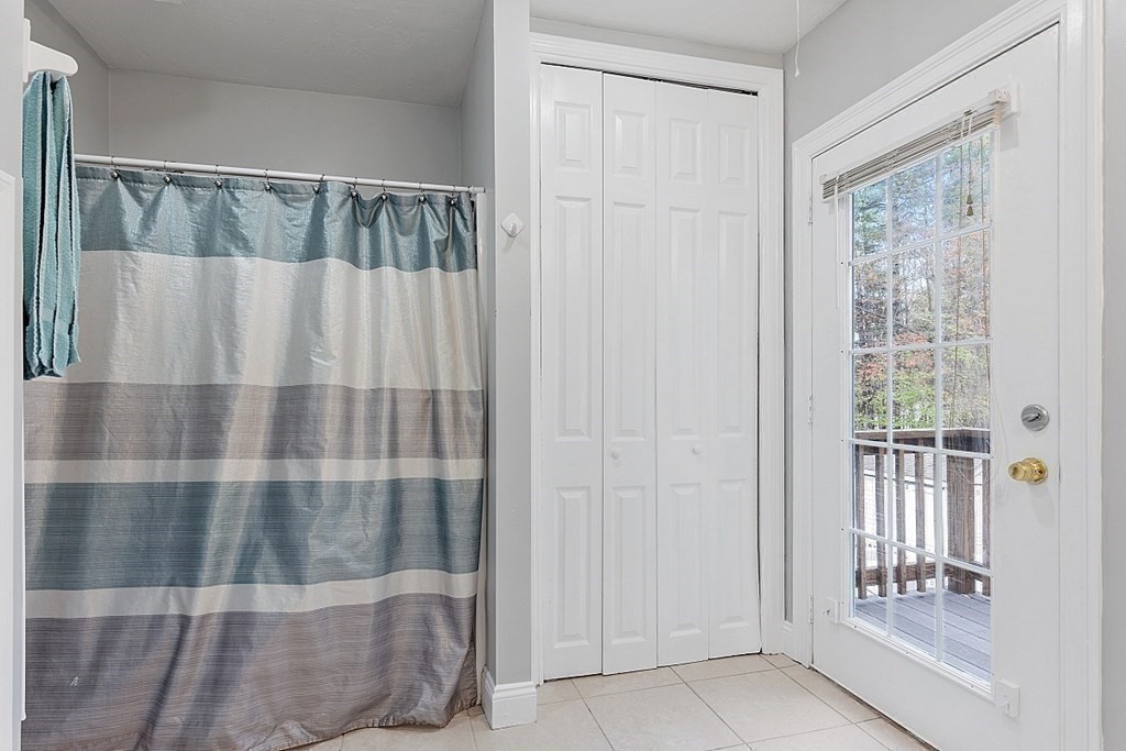273 Whalom Road Lunenburg, MA 01462 - Photo 31 of 42 Gallery Image 31