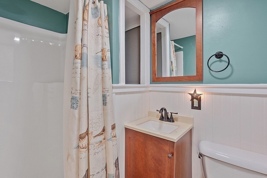 273 Whalom Road Lunenburg, MA 01462 - Photo 34 of 42 Gallery Image 34