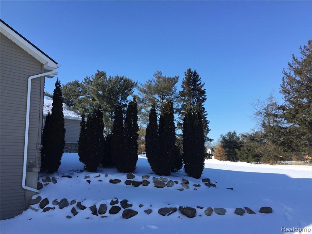 2531 West Coon Lake Road Howell, MI 48843 - Photo 6 of 31 44BBC6F5-FA37-47F8-BEE4-025036237AC5.jpeg