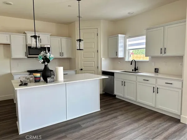 $2,995 | 6526 Wind Wolf Lane, Bakersfield, CA 93311