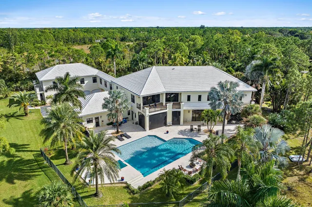 $7,995,000 | 2494 Southeast Ranch Acres Circle, Jupiter, FL 33478