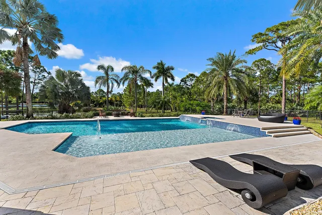 $7,995,000 | 2494 Southeast Ranch Acres Circle, Jupiter, FL 33478