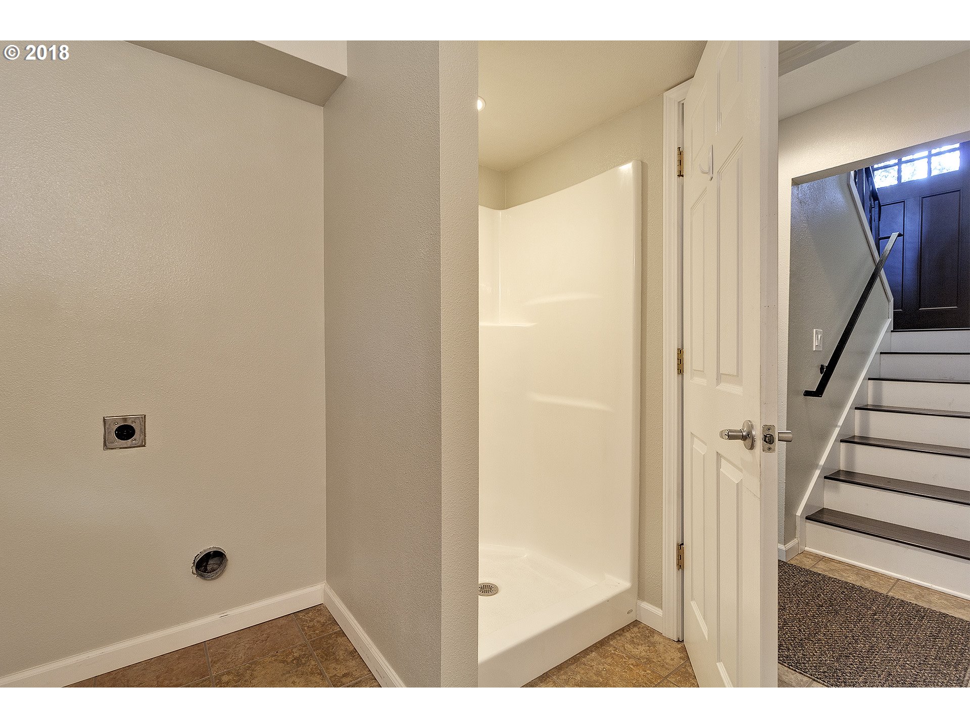 7125 Southwest Sorrento Road Beaverton, OR 97008 - Photo 17 of 25 Laundry