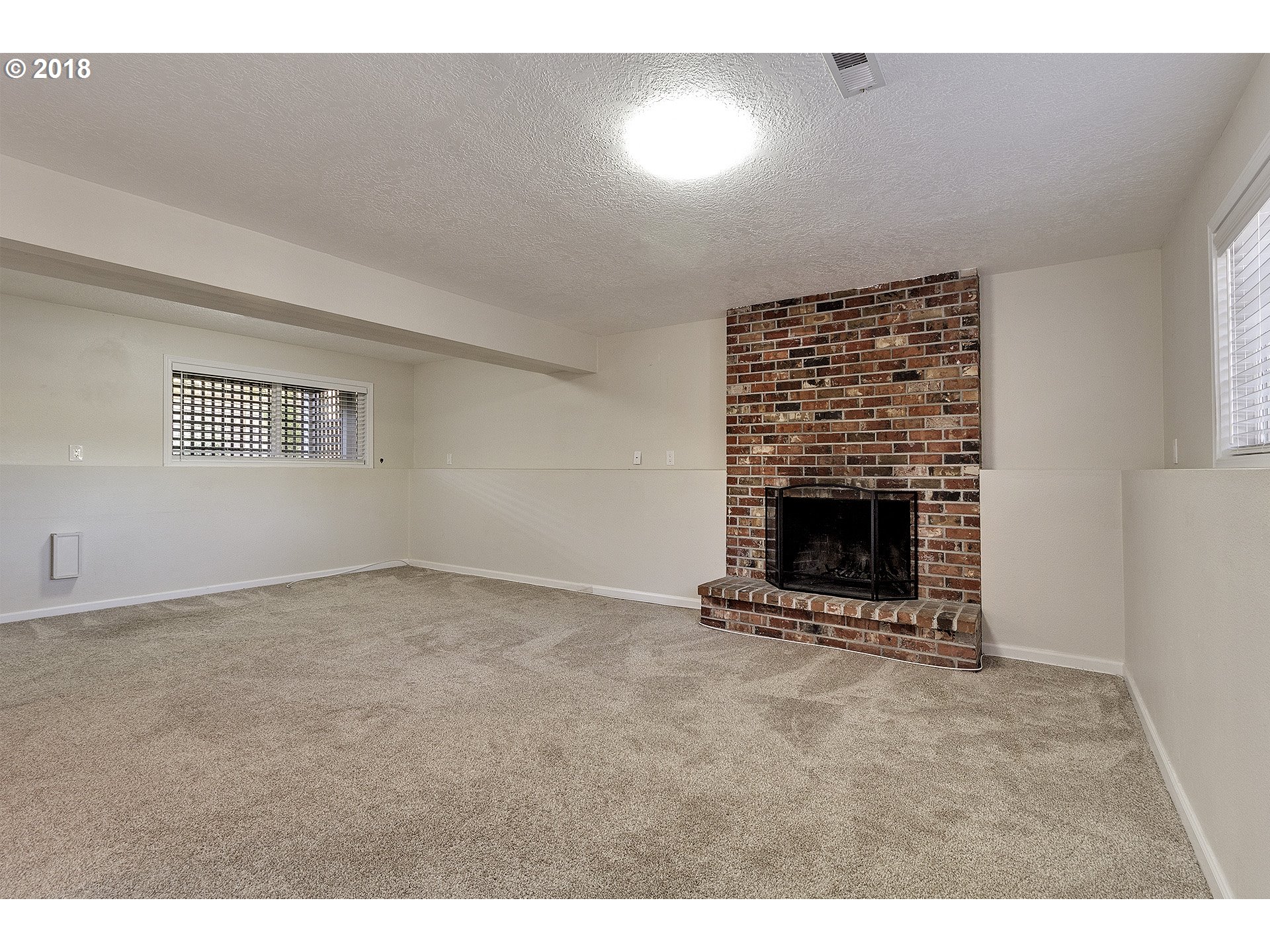 7125 Southwest Sorrento Road Beaverton, OR 97008 - Photo 19 of 25 Fireplace