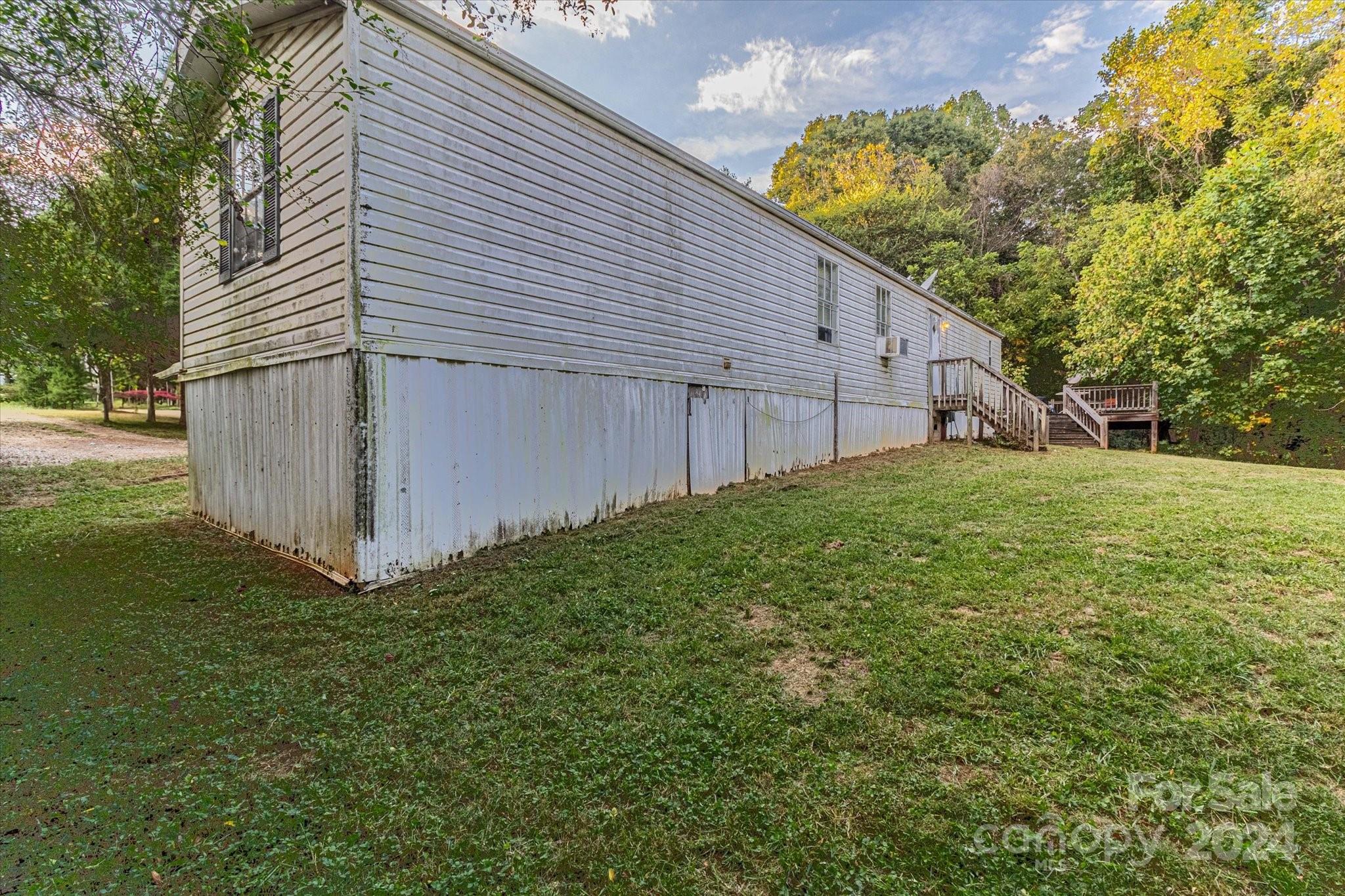 160 Flake Road Harmony, NC 28634 - Photo 12 of 33 Gallery Image 12