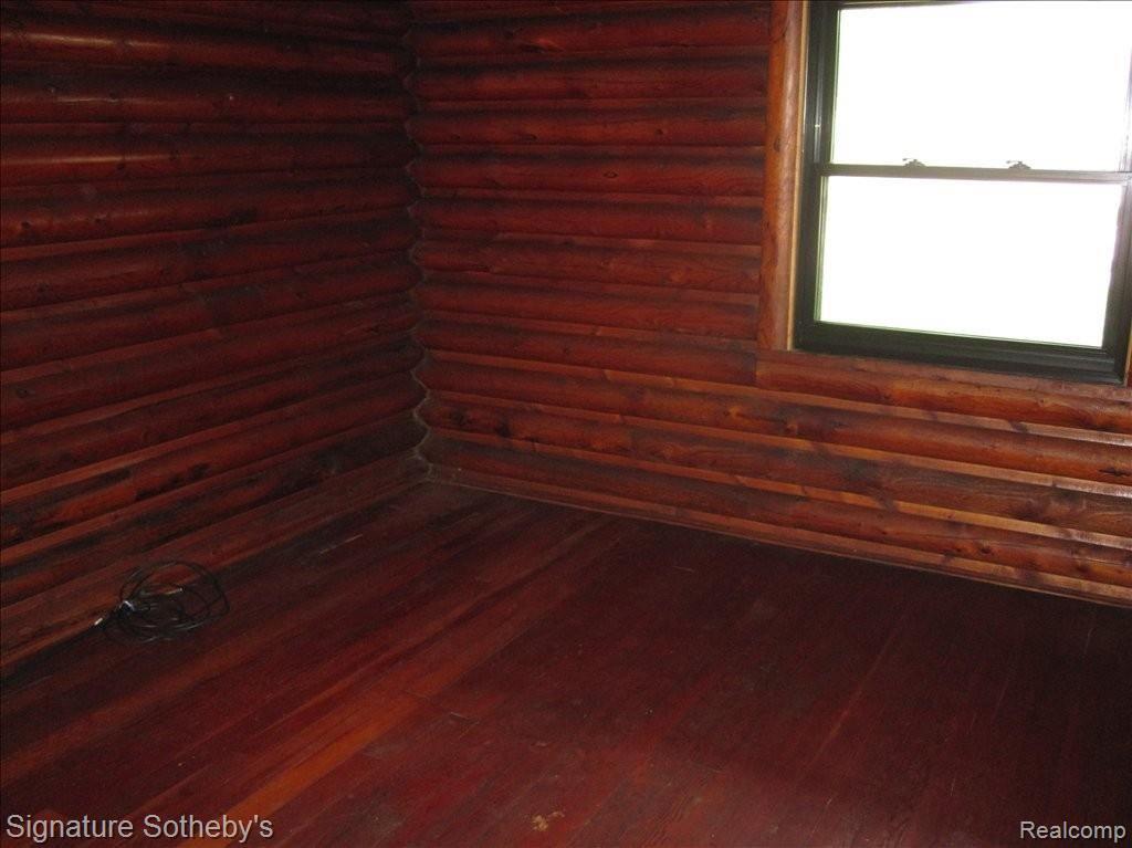 3160 Crooks Road Rochester, MI 48309 - Photo 11 of 15 Bedroom 2