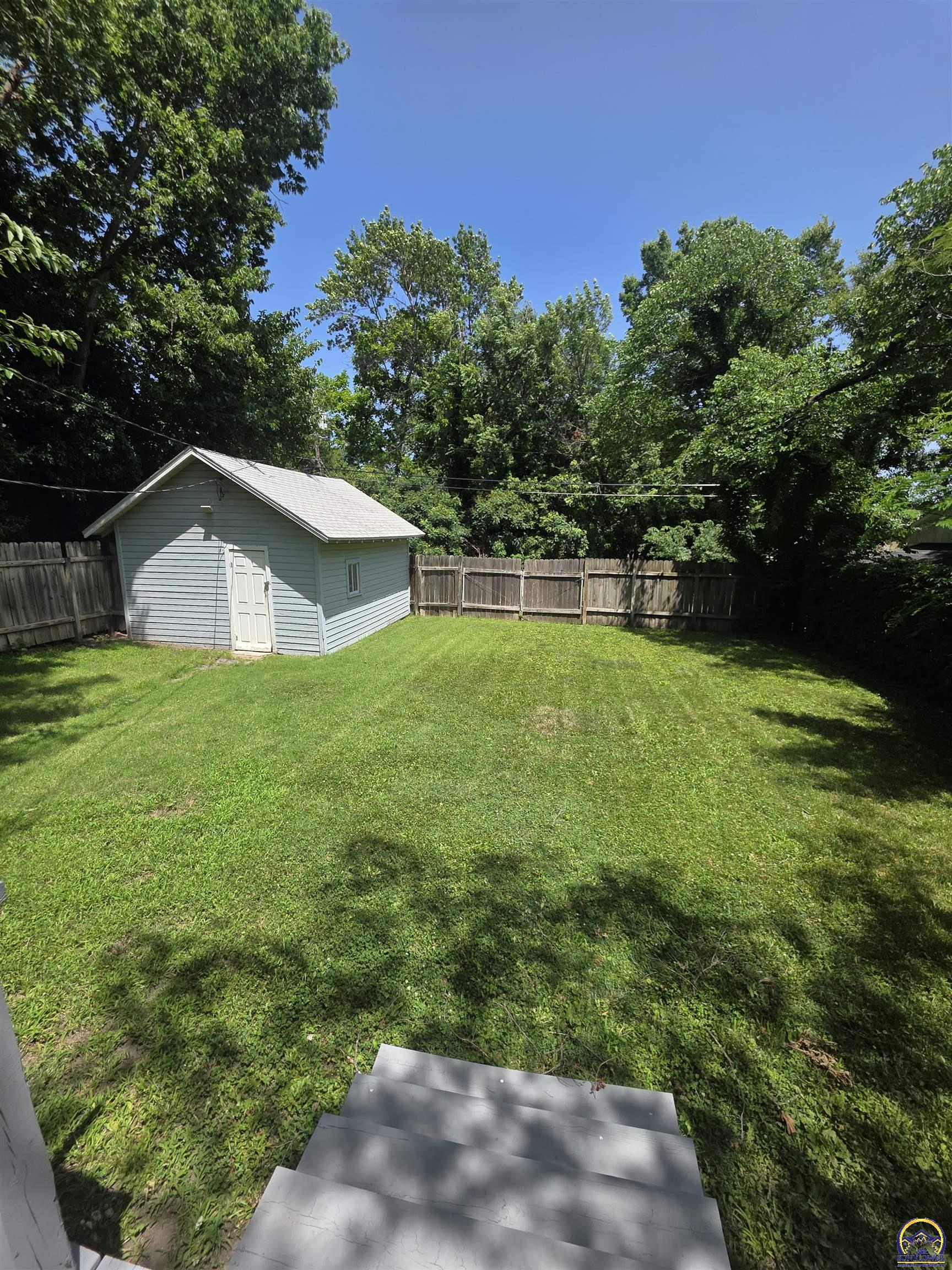 328 Rural Street Emporia, KS 66801 - Photo 3 of 21