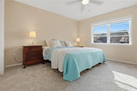 $275,000 | 11761 South Roundtree Street, Olathe, KS 66061