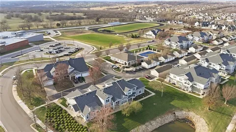 $275,000 | 11761 South Roundtree Street, Olathe, KS 66061