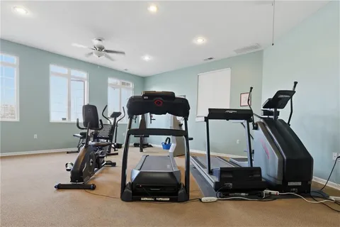 $275,000 | 11761 South Roundtree Street, Olathe, KS 66061