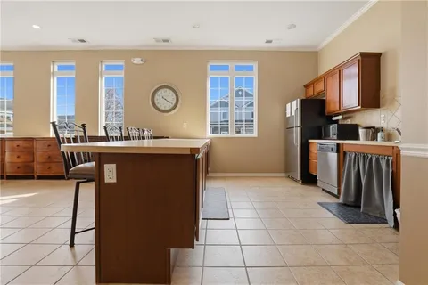 $275,000 | 11761 South Roundtree Street, Olathe, KS 66061