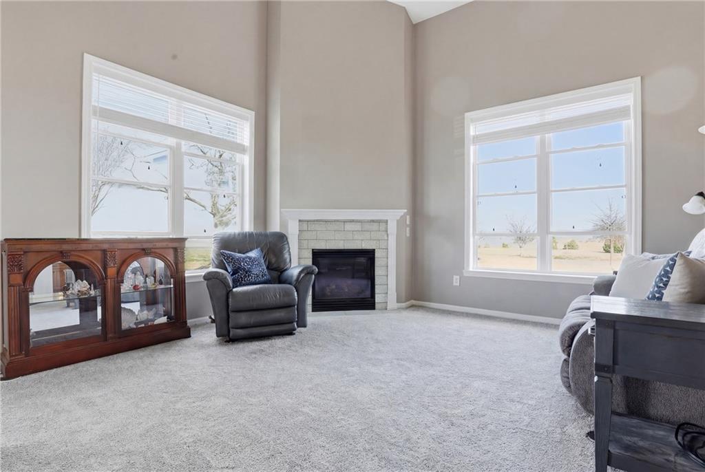 11761 South Roundtree Street Olathe, KS 66061 - Photo 4 of 30